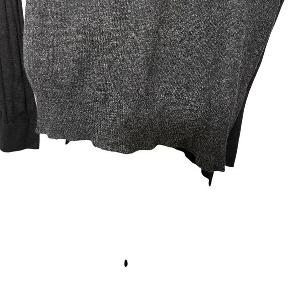 Joan Vass L, Grey Think Black Sleeves Trim V-Neck Front Loose Long Boho Knit Top - Picture 6 of 9